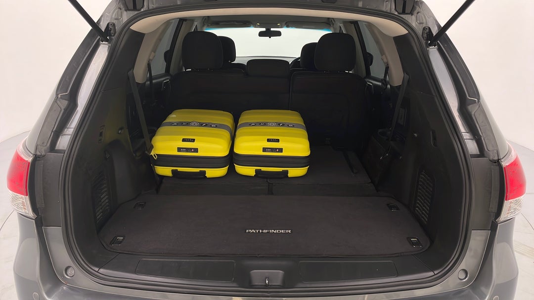 2015 Nissan Pathfinder St (4x2), Automatic, 132683 km, Boot Inside View with Luggage