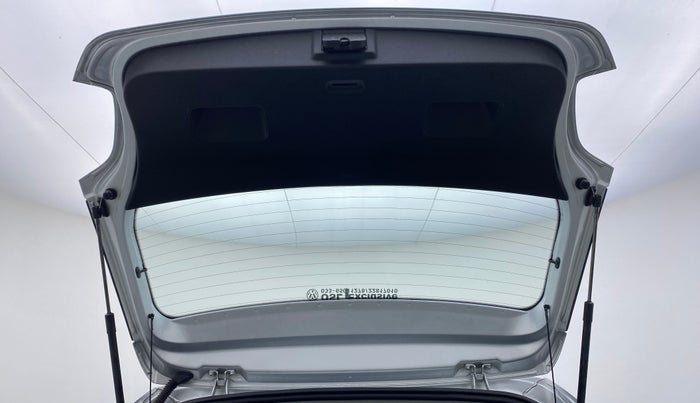 2018 Volkswagen Polo COMFORTLINE 1.0 PETROL, Petrol, Manual, 13,690 km, Boot Door Open