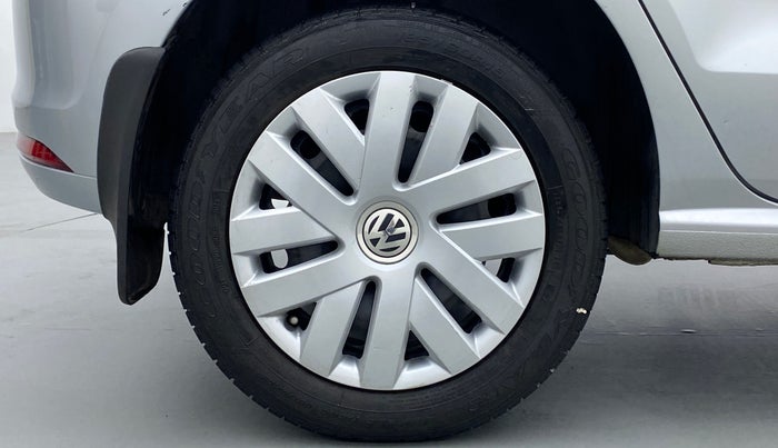2018 Volkswagen Polo COMFORTLINE 1.0 PETROL, Petrol, Manual, 13,690 km, Right Rear Wheel