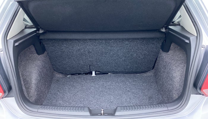 2018 Volkswagen Polo COMFORTLINE 1.0 PETROL, Petrol, Manual, 13,690 km, Boot Inside