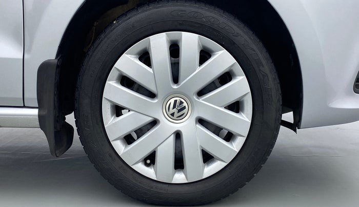 2018 Volkswagen Polo COMFORTLINE 1.0 PETROL, Petrol, Manual, 13,690 km, Right Front Wheel