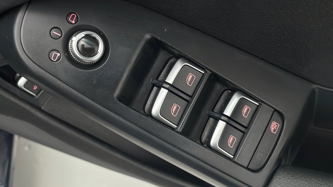 2014 Audi A4 2.0 Tfsi Ambition Quattro, Automatic, 98518 km, Drivers Side Door Panel Controls