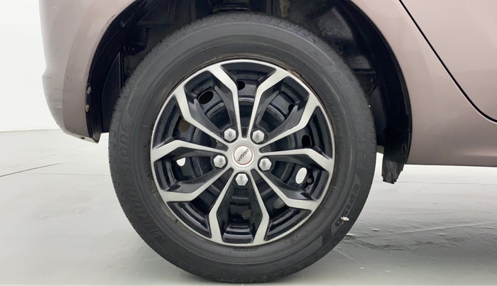 2017 Tata Tiago XT 1.2 REVOTRON, Petrol, Manual, 44,628 km, Right Rear Wheel