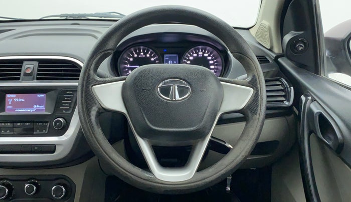 2017 Tata Tiago XT 1.2 REVOTRON, Petrol, Manual, 44,628 km, Steering Wheel Close Up