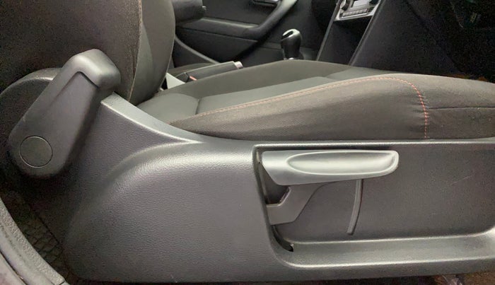 2019 Volkswagen Polo HIGHLINE PLUS 1.0, Petrol, Manual, 55,859 km, Driver Side Adjustment Panel