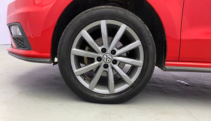 2019 Volkswagen Polo HIGHLINE PLUS 1.0, Petrol, Manual, 55,859 km, Left Front Wheel