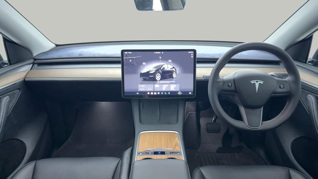 2023 Tesla Model Y Long Range, Automatic, 43869 km, Dashboard View