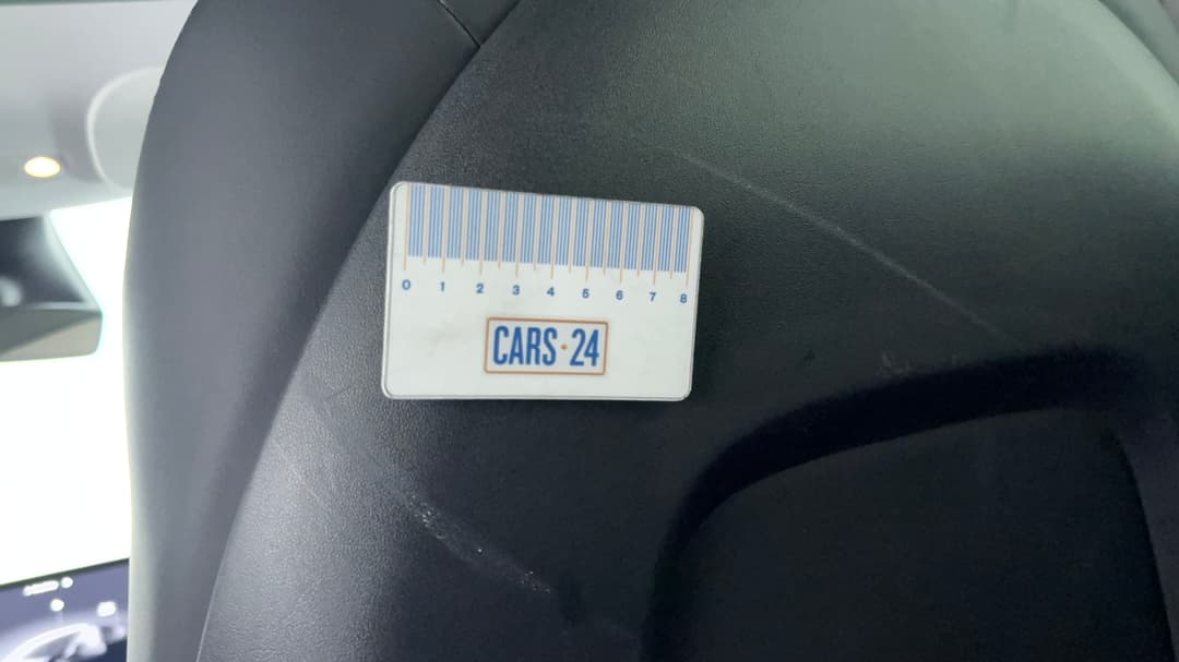 2023 Tesla Model Y Long Range, Automatic, 43869 km, Doors Front RHS Scratch