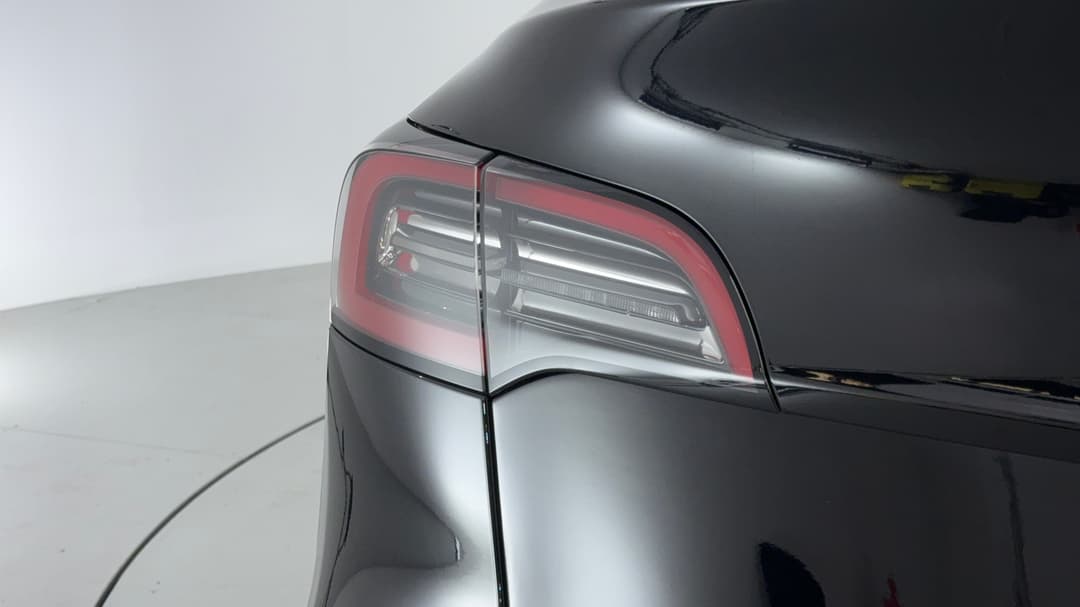 2023 Tesla Model Y Long Range, Automatic, 43869 km, Badge (Boot Left Side)