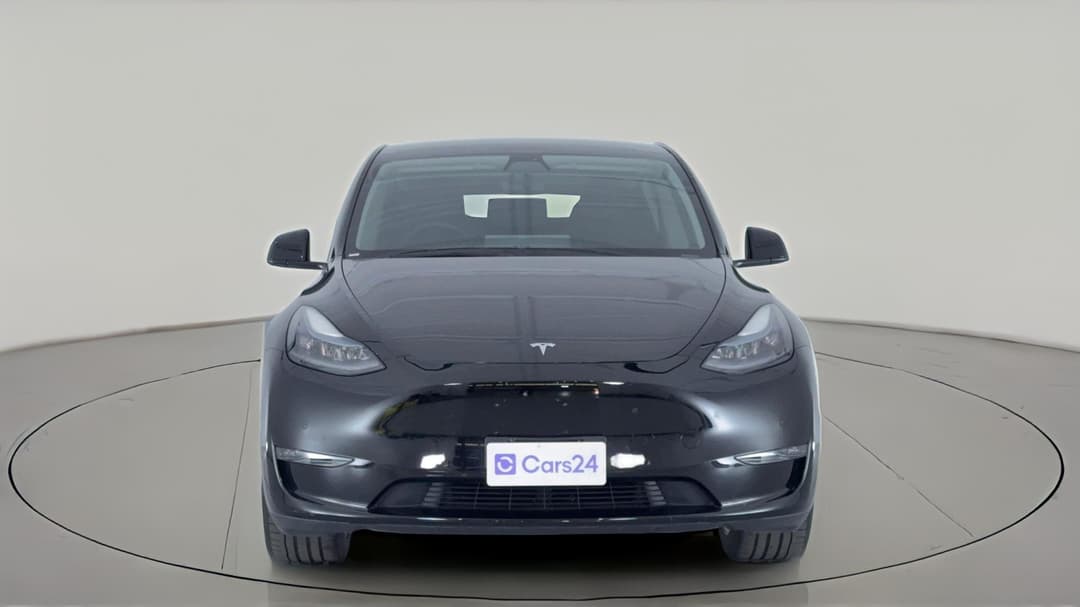 2023 Tesla Model Y Long Range, Automatic, 43869 km, Front View