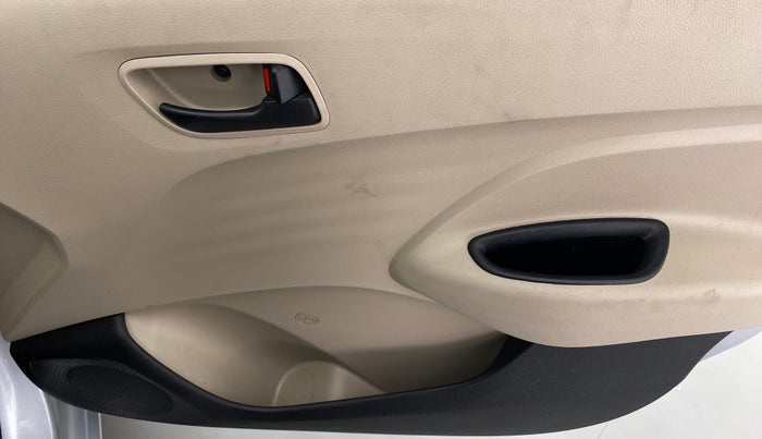 2019 Hyundai NEW SANTRO 1.1 ERA EXICUTIVE, Petrol, Manual, 13,270 km, Driver Side Door Panels Control
