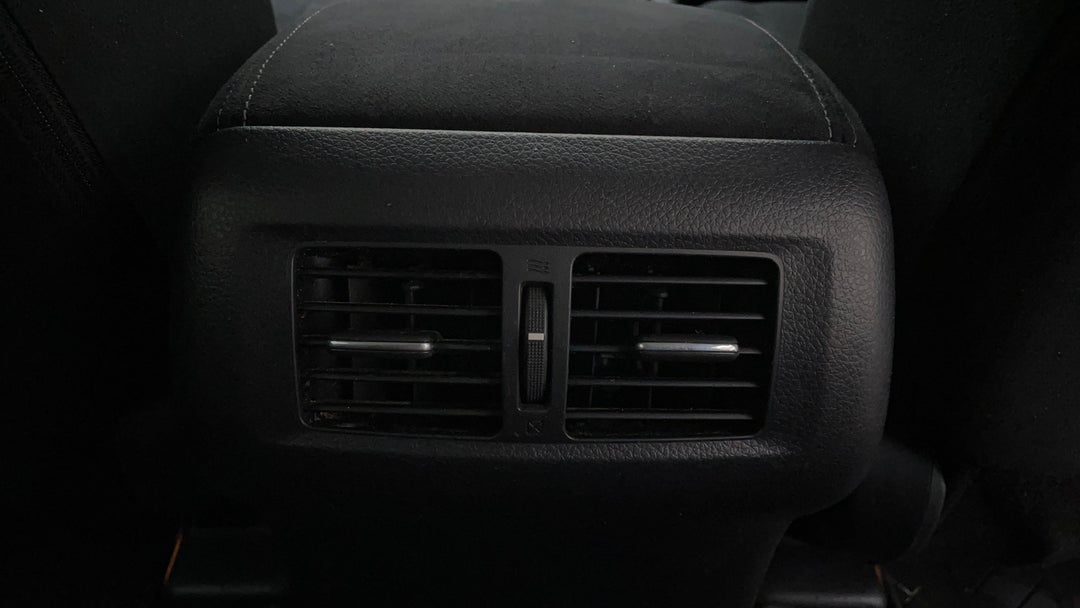 Rear A/C Vent