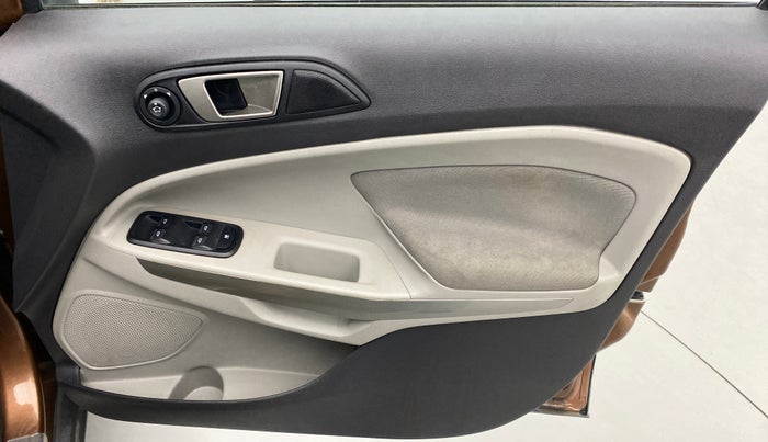 2017 Ford Ecosport 1.5 TITANIUM TI VCT, Petrol, Manual, 28,510 km, Driver Side Door Panels Control