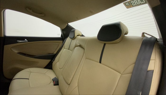 2014 Hyundai Verna FLUIDIC 1.6 VTVT SX, Petrol, Manual, 46,319 km, Right Side Rear Door Cabin