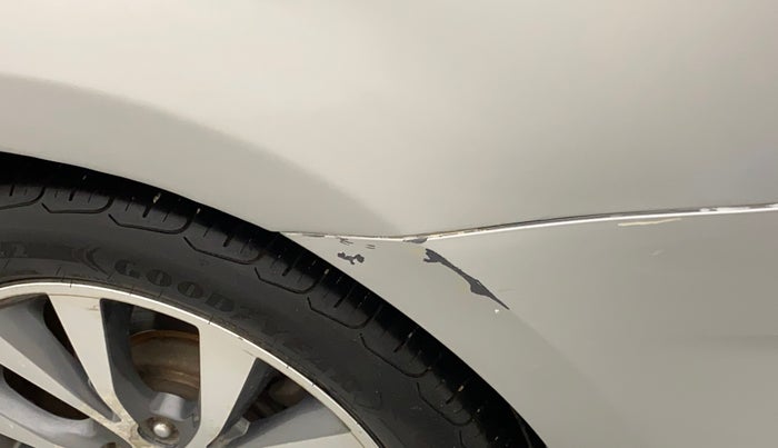 2014 Hyundai Verna FLUIDIC 1.6 VTVT SX, Petrol, Manual, 46,319 km, Rear bumper - Minor scratches