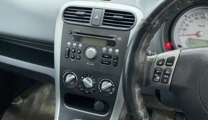 2014 Maruti Ritz ZXI, Petrol, Manual, 34,379 km, Steering wheel - Sound system control not functional