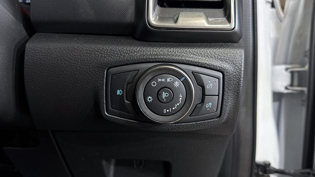 2022 Ford Ranger Raptor 2.0 (4x4), Automatic, 87639 km, Utility Switches/Buttons