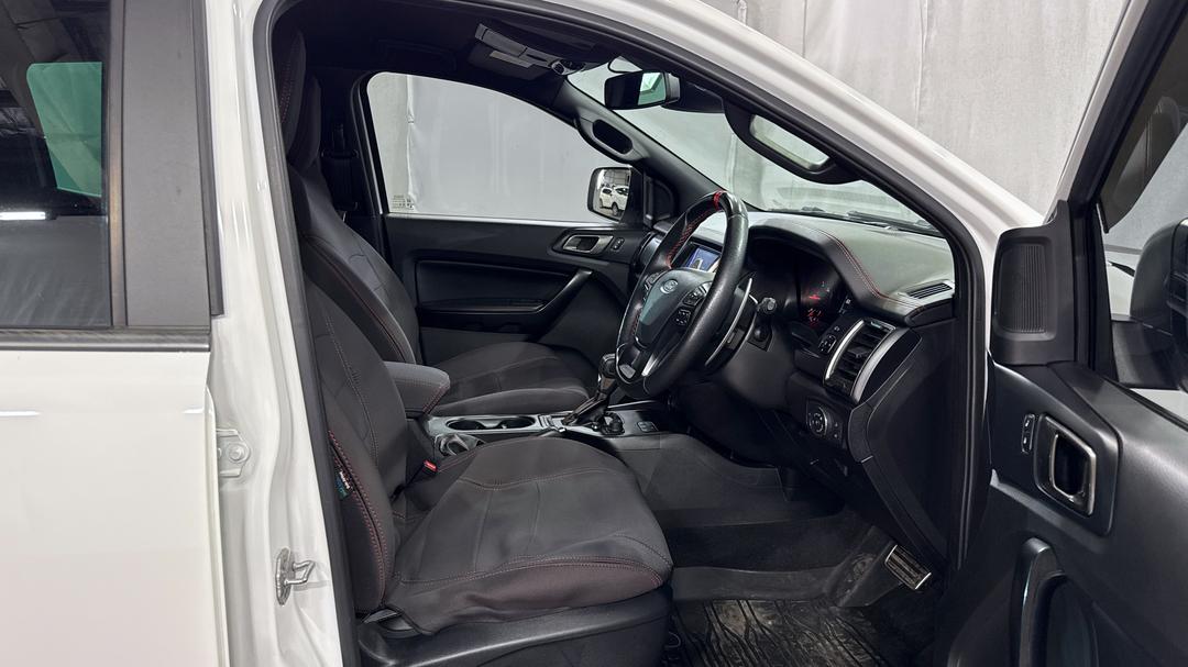 2022 Ford Ranger Raptor 2.0 (4x4), Automatic, 87639 km, Right Side Front Door Cabin View