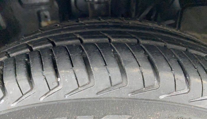 2019 Datsun Redi Go A, Petrol, Manual, 21,951 km, Left Front Tyre Tread