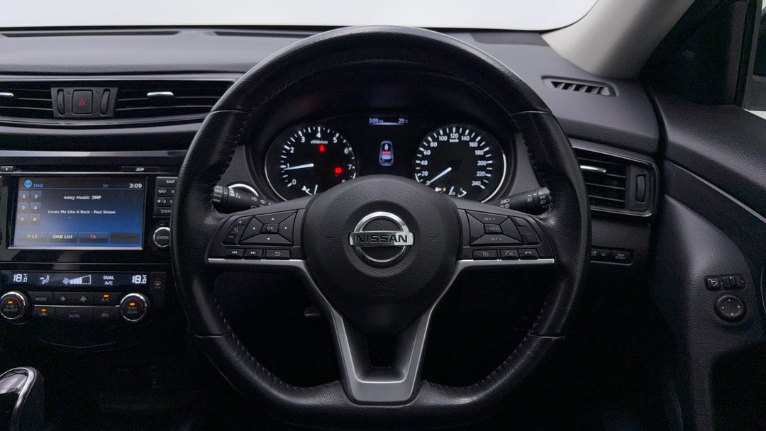 2019 Nissan X-trail St-l (2WD), Automatic, 161959 km, Steering Wheel Close-up