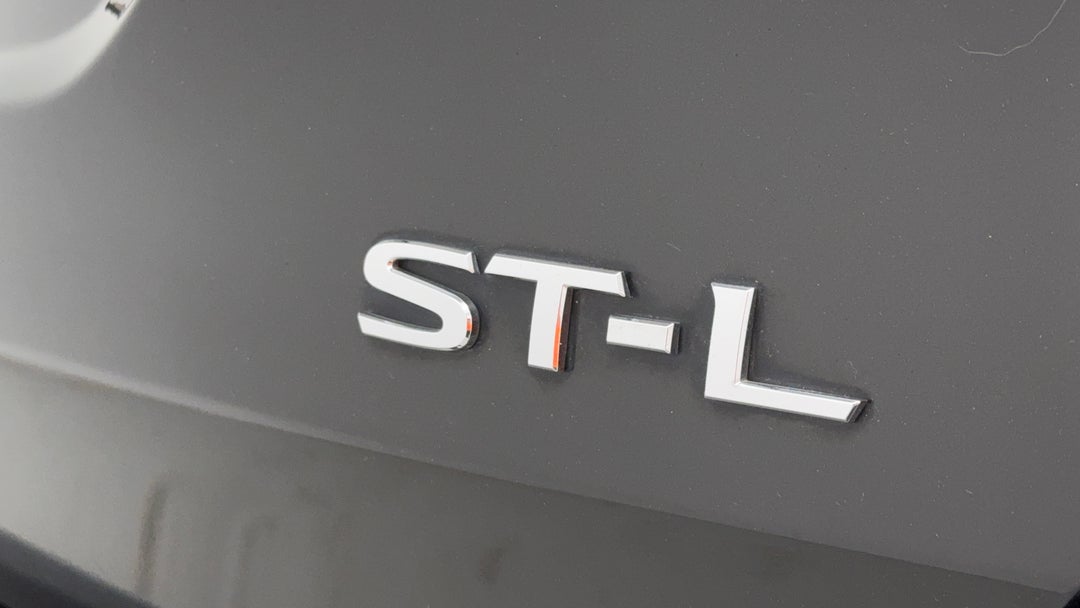 2019 Nissan X-trail St-l (2WD), Automatic, 161959 km, Badge (Boot Right Side)