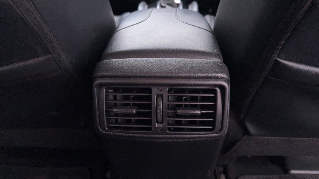 2019 Nissan X-trail St-l (2WD), Automatic, 161959 km, Rear A/C Vent
