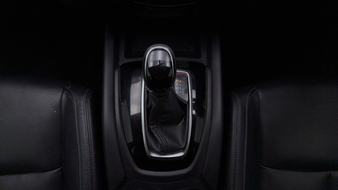 2019 Nissan X-trail St-l (2WD), Automatic, 161959 km, Gear Lever 