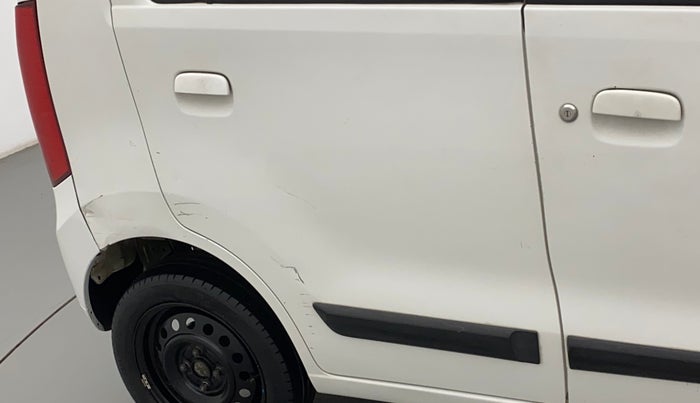 2017 Maruti Wagon R 1.0 VXI, CNG, Manual, 89,908 km, Right rear door - Slightly dented