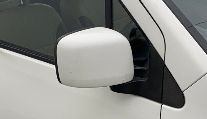2017 Maruti Wagon R 1.0 VXI, CNG, Manual, 89,908 km, Right rear-view mirror - Minor scratches