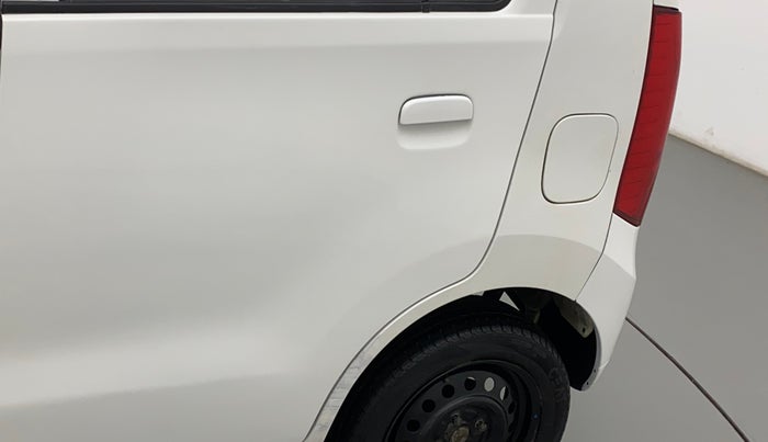2017 Maruti Wagon R 1.0 VXI, CNG, Manual, 89,908 km, Left quarter panel - Minor scratches