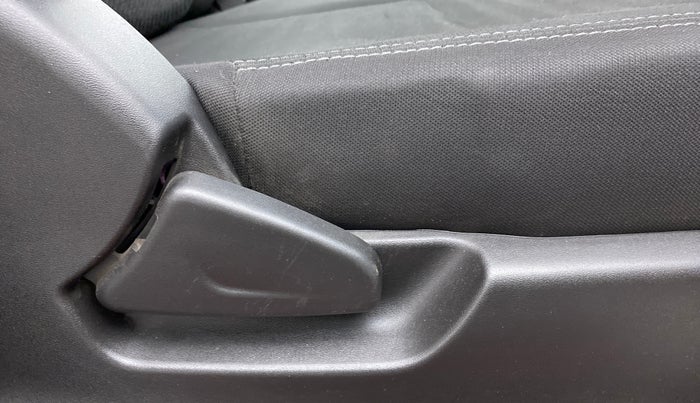2018 Datsun Redi Go T (O), Petrol, Manual, 21,877 km, Driver Side Adjustment Panel