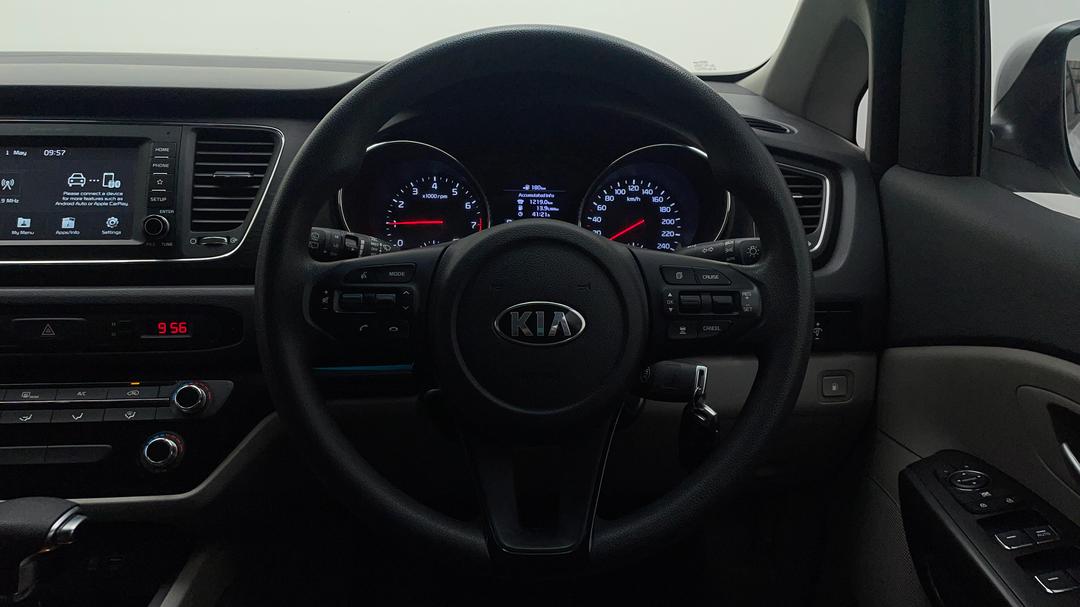 2018 Kia Carnival S, Automatic, 108823 km, Steering Wheel Close-up
