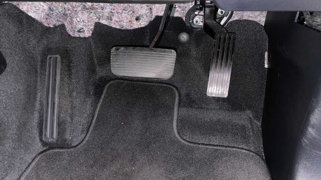 2024 Ford Ranger Wildtrak 2.0 (4x4), Automatic, 15119 km, Pedals and Footmat