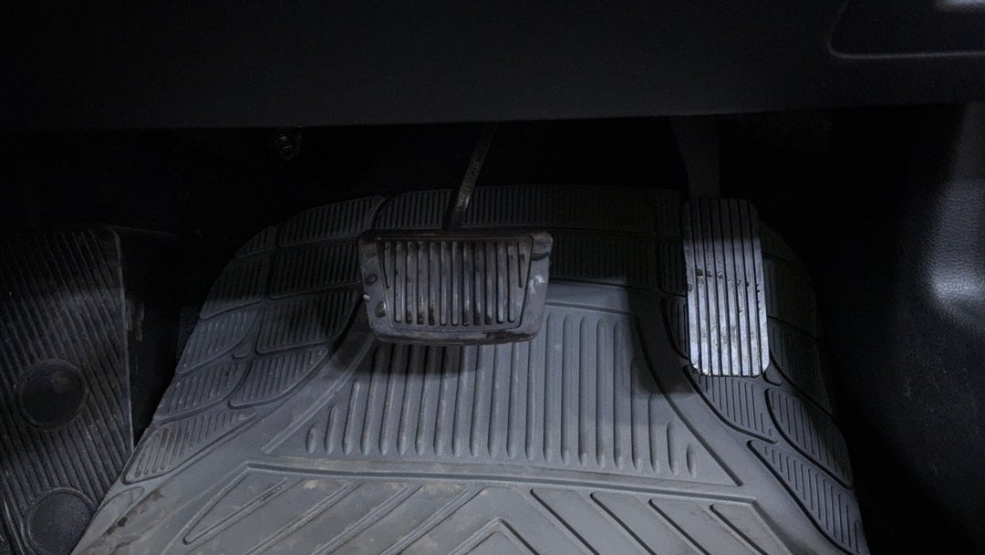 2018 Kia Cerato Sport Nav, Automatic, 91303 km, Pedals and Footmat