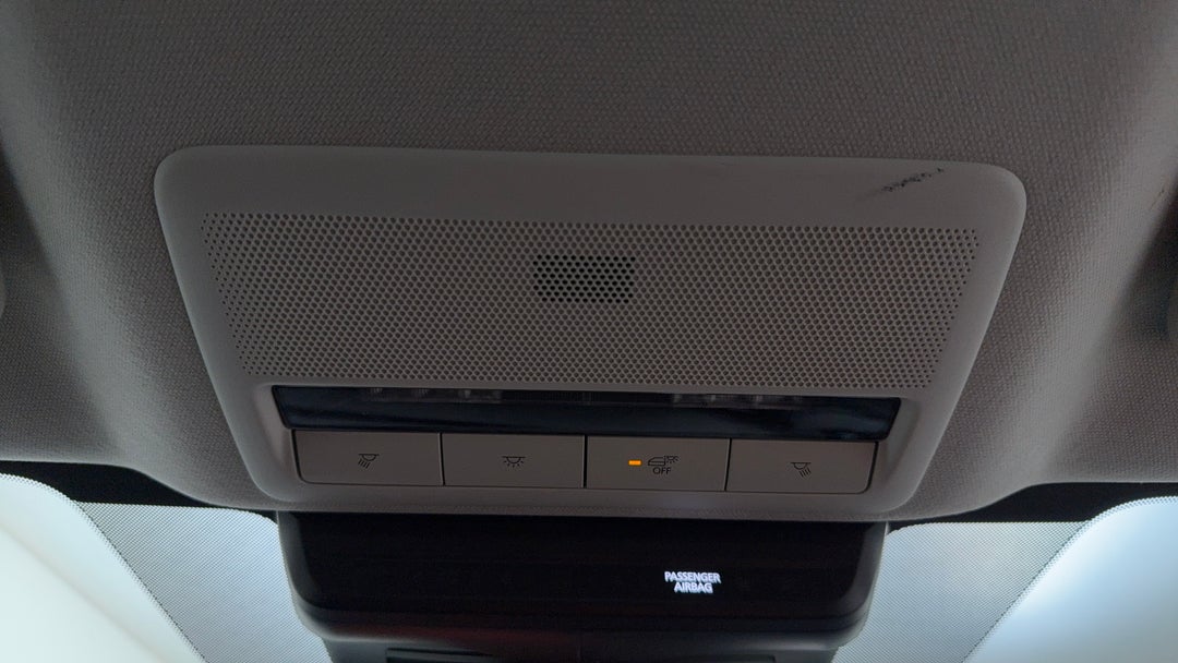 On-Roof Controls/Sunglass holder