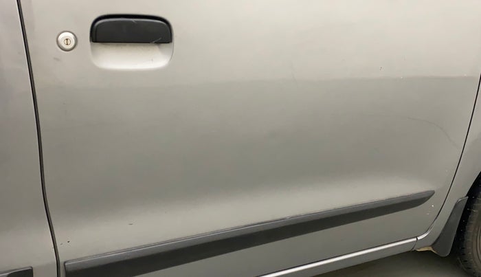 2018 Maruti Wagon R 1.0 LXI CNG, CNG, Manual, 1,04,892 km, Driver-side door - Minor scratches