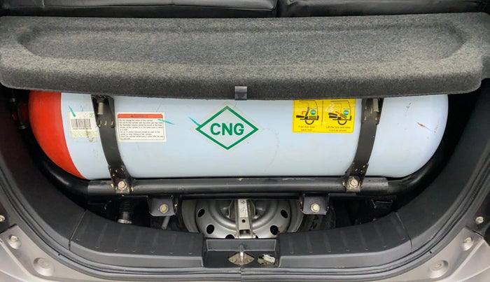 2018 Maruti Wagon R 1.0 LXI CNG, CNG, Manual, 1,04,892 km, Boot Inside