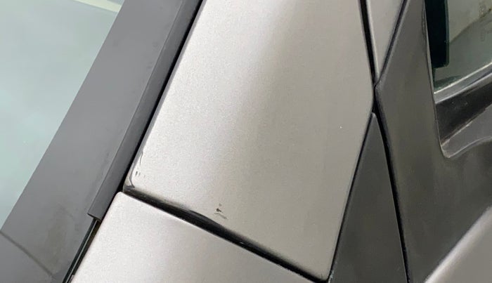 2018 Maruti Wagon R 1.0 LXI CNG, CNG, Manual, 1,04,892 km, Left A pillar - Paint is slightly faded