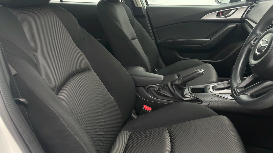 2016 Mazda 3 Neo, Automatic, 49546 km, Right Side Front Door Cabin View
