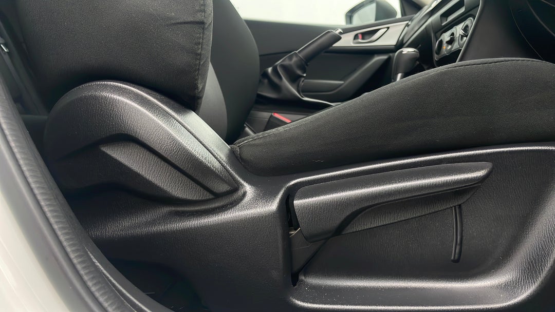 2016 Mazda 3 Neo, Automatic, 49546 km, Drivers Side Adjustment Panel
