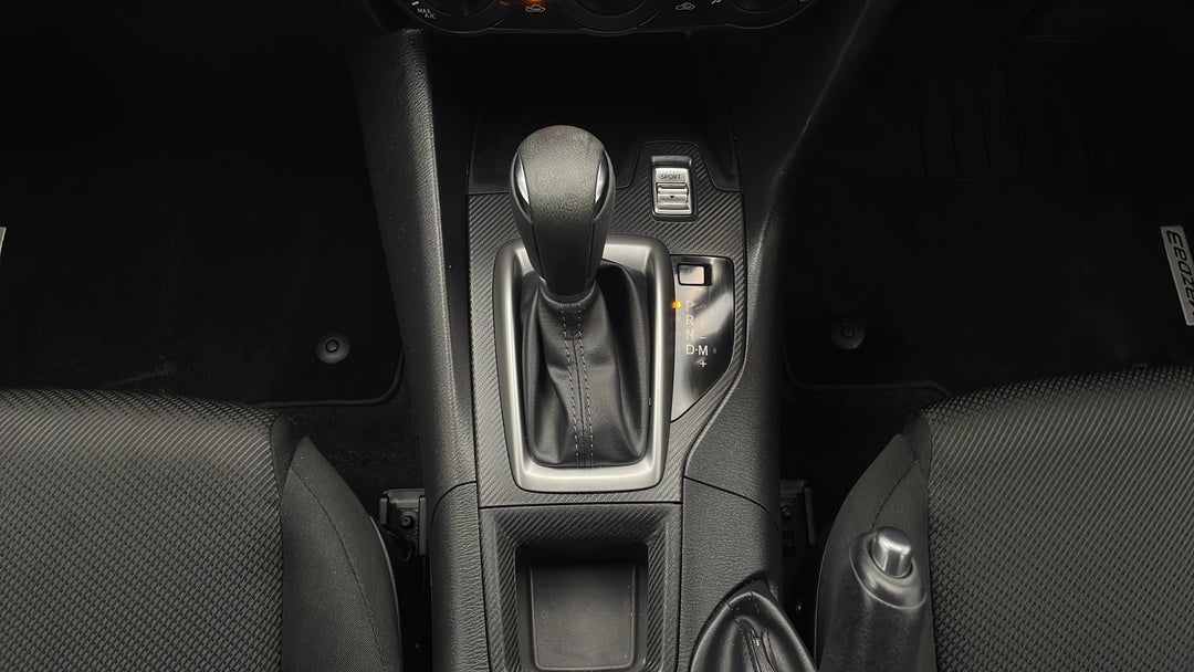 2016 Mazda 3 Neo, Automatic, 49546 km, Gear Lever 
