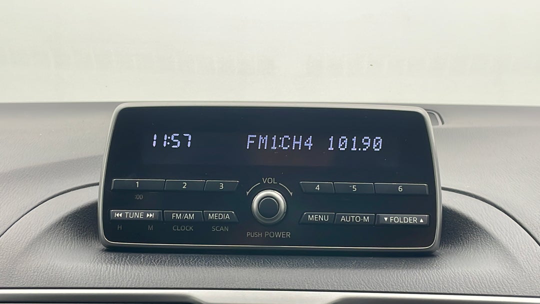 2016 Mazda 3 Neo, Automatic, 49546 km, Infotainment System