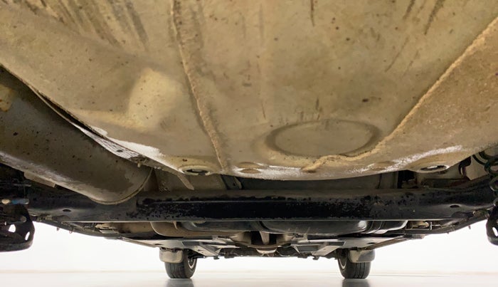 2015 Volkswagen Vento HIGHLINE PETROL AT, Petrol, Automatic, 71,330 km, Rear Underbody