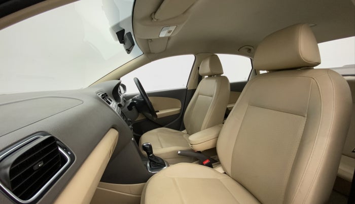 2015 Volkswagen Vento HIGHLINE PETROL AT, Petrol, Automatic, 71,330 km, Right Side Front Door Cabin
