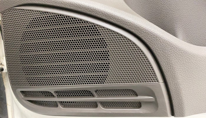 2015 Volkswagen Vento HIGHLINE PETROL AT, Petrol, Automatic, 71,330 km, Speaker