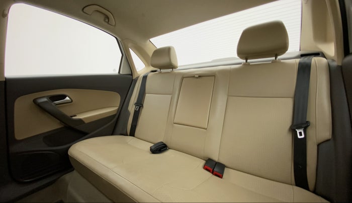 2015 Volkswagen Vento HIGHLINE PETROL AT, Petrol, Automatic, 71,330 km, Right Side Rear Door Cabin