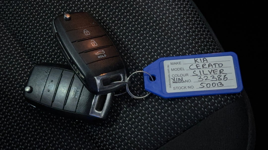 2017 Kia Cerato Sport, Automatic, 37017 km, Key Close-up