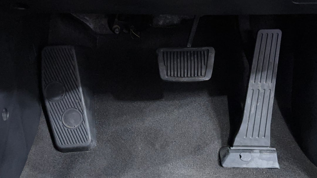 2017 Kia Cerato Sport, Automatic, 37017 km, Pedals and Footmat