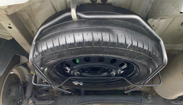 2019 Maruti Ertiga ZXI SMART HYBRID AT, Petrol, Automatic, 39,634 km, Spare Tyre
