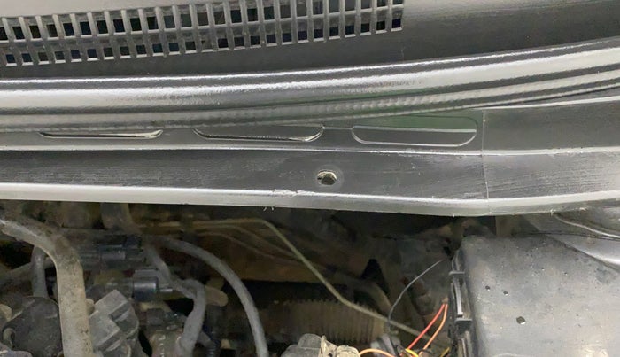 2013 Hyundai i10 MAGNA 1.2, Petrol, Manual, 55,154 km, Bonnet (hood) - Cowl vent panel has minor damage